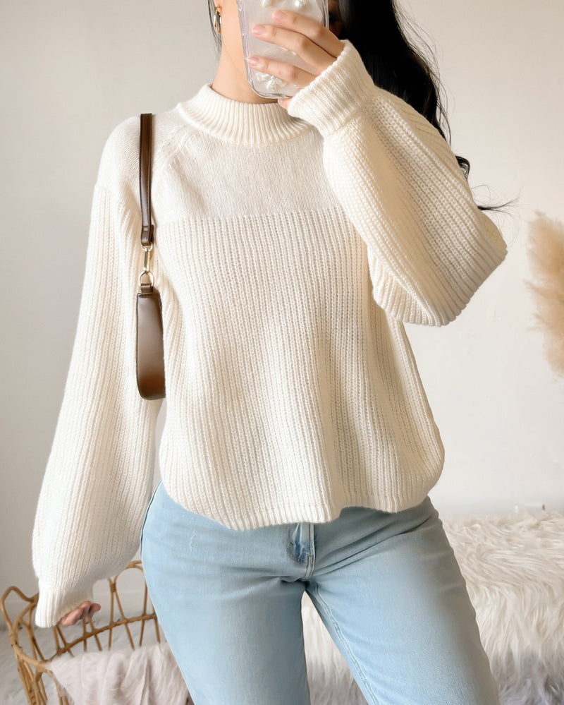 WILLOW KNIT SWEATER (IVORY)